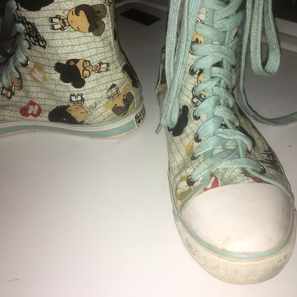 Super Kawaii adorable converse style sneakers